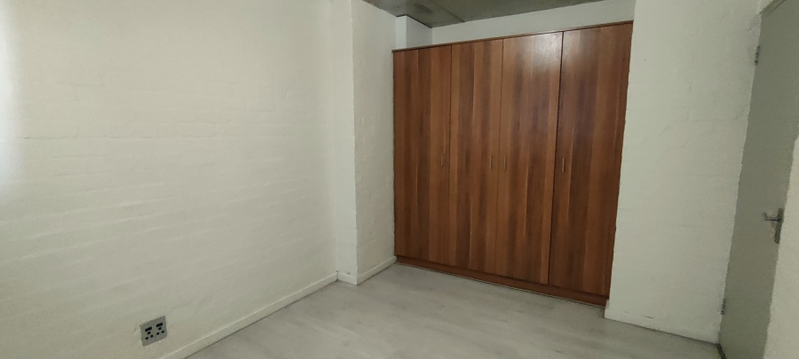1 Bedroom Property for Sale in Woodstock Western Cape